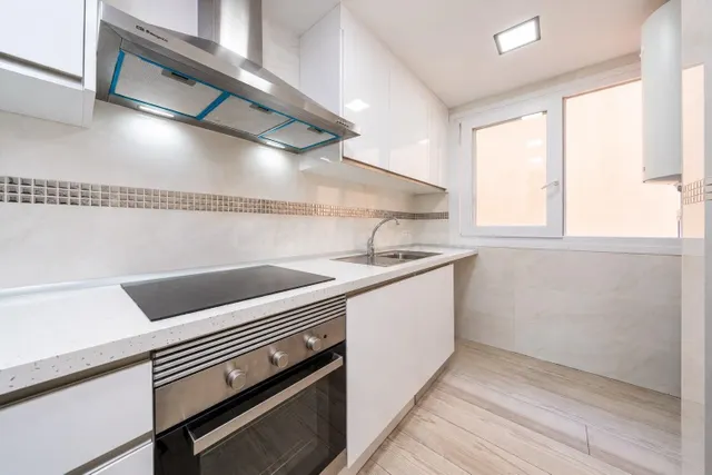 SE VENDE PLANTA BAJA CON PARKING ZONA SON COTONER — 3