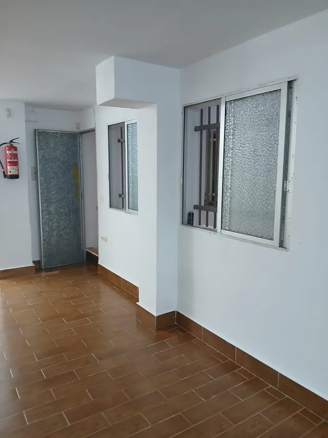 VENTA DE LOCAL PASEO INDEPENDENCIA JUNTO A LA MERCED — 11