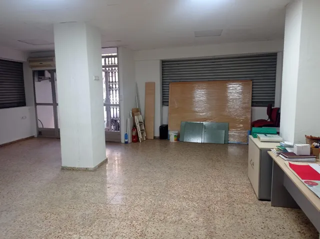 21 Inmobiliarias alquila local en zona centro esquinero — 6