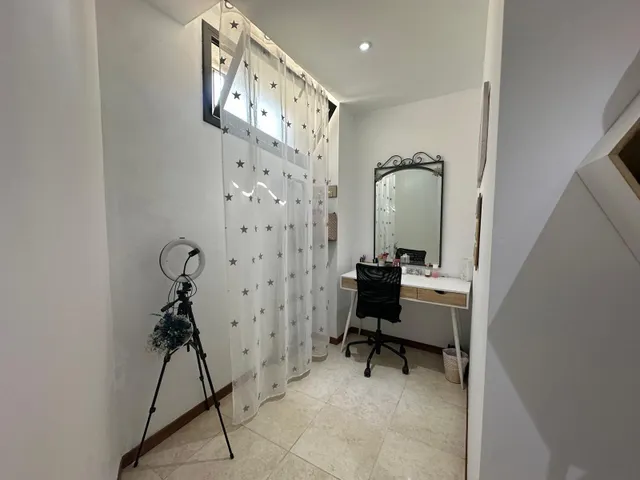¡Impresionante Dúplex en el Corazón de Castellar del Vallès por solo 229.000€! — 18