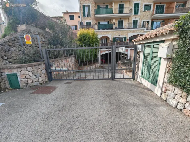 2 Plazas de Aparcamiento en Complejo Residencial con Piscina