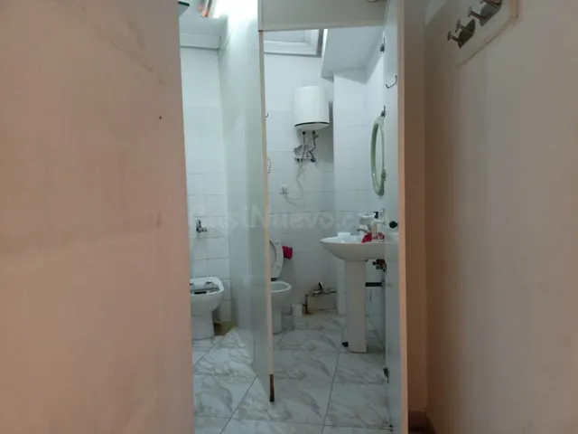 Enorme local al lado de la Cruz de los Caídos — 5