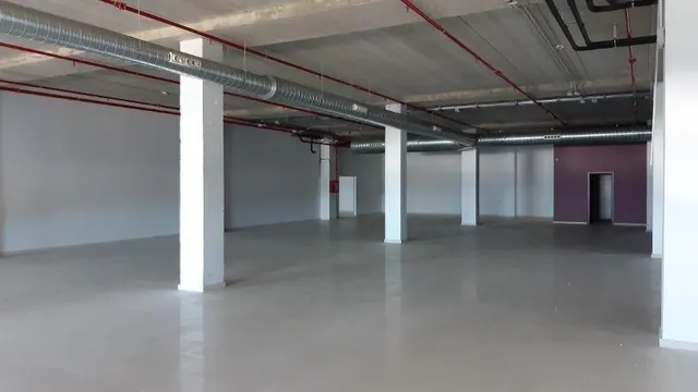 NAVE EN VENTA EN EL PTL VALLADARES (VIGO) — 23