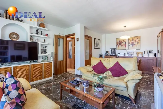 CASA PAREADA EN LA ZUBIA CON PISCINA, ZONA DE BARBACOA Y JARDÍN — 12