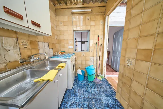 Encantadora Casa en Cacin por solo 40.000€ — 28