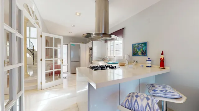 Exclusiva villa en Costa de la Calma: amplitud, elegancia y privacidad — 17