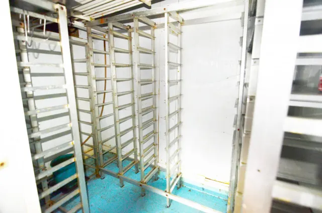 Urbis te ofrece un local comercial en venta en zona Centro, Salamanca. — 19