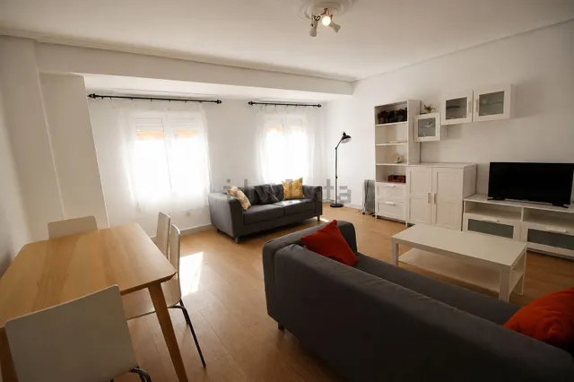Piso 4 habitaciones 102m² en alquiler - La Vega Baixa - foto 2