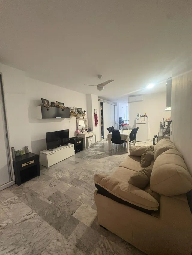 Apartamento con patio privado y piscina en urbanización cerrada – A pasos del mar — 5