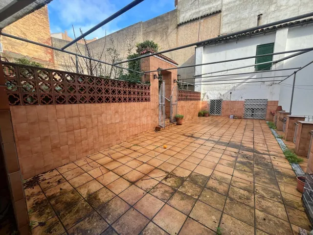 Edificio Semireformado en el Corazón de Cáceres - Oportunida - foto 4