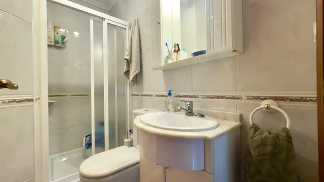 Piso en Venta - Centro de Orense 3 habitaciones 2 baños y ascensor — 25