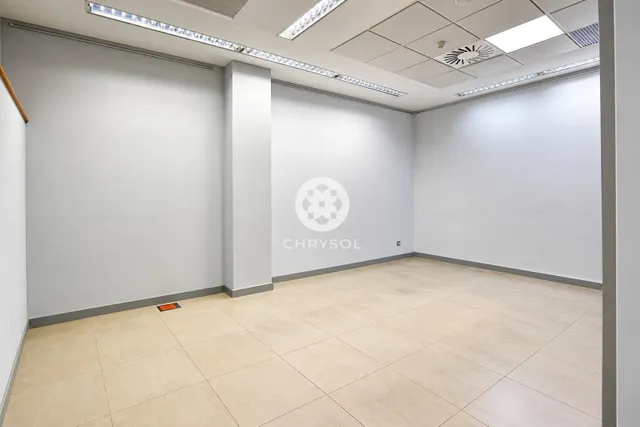 Magnifico local comercial de 1.498 m2 en rambla de catalunya, en pleno centro de Barcelona. — 22