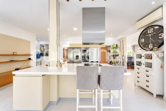 Exclusiva vivienda en Cruz de Gracia: elegancia, amplitud y privacidad — 39