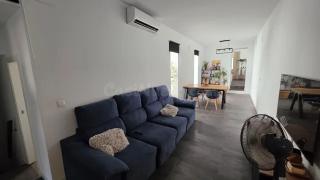 Casa con local zona Cruz del Ingles - foto 4