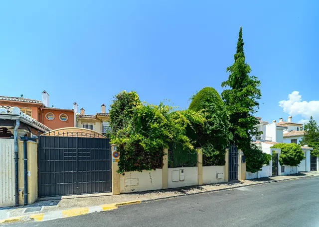 ¡Tu Oasis Privado de Lujo en Cortijo del Aire: Piscina, Espacio y Exclusividad en Albolote! — 6