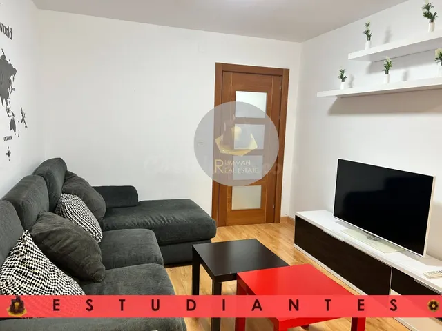 EST / Piso de CUATRO dormitorios en barrio La Cruz - foto 2
