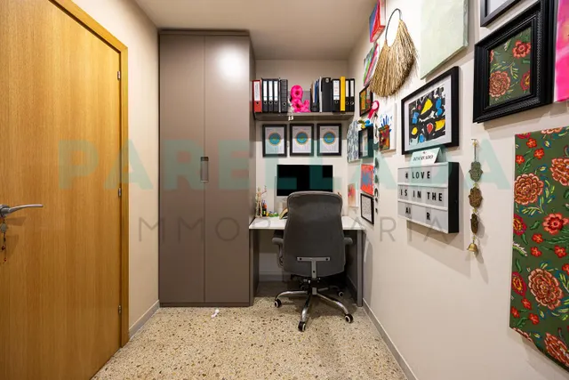 Ático exclusivo con dos terrazas y vistas al mar en el centro de Badalona — 28
