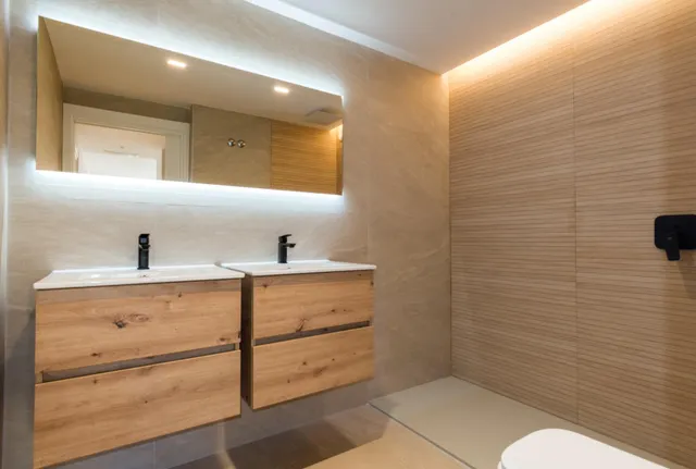 Apartamento totalmente reformado a estrenar frente a la Plaza del Teatro de Torrevieja — 25