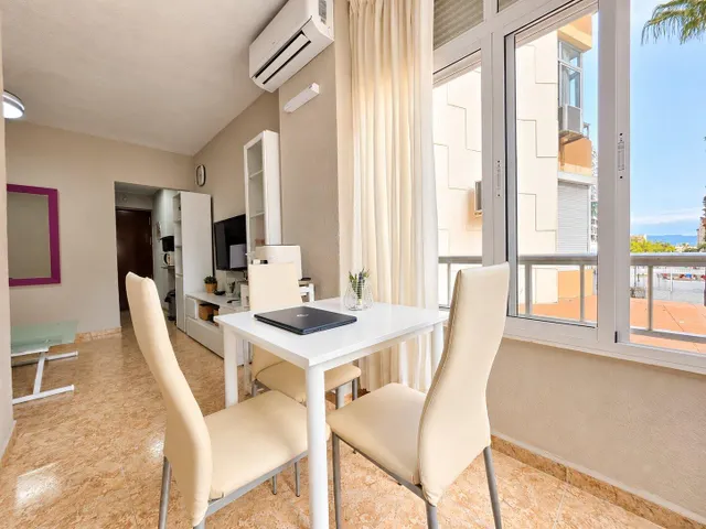 Coqueto apartamento en Isabel Manoja (Torremolinos) — 8