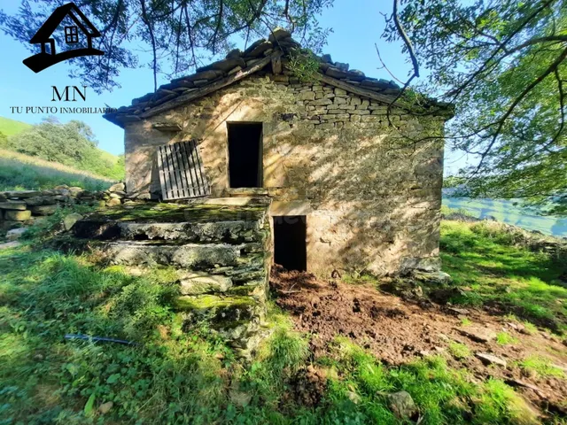 CONJUNTO DE DOS CABAÑAS PASIEGAS EN VEGA DE PAS - foto 4