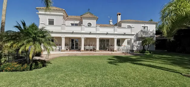 Chalet 5 habitaciones 387m² en venta - Costa Del Sol