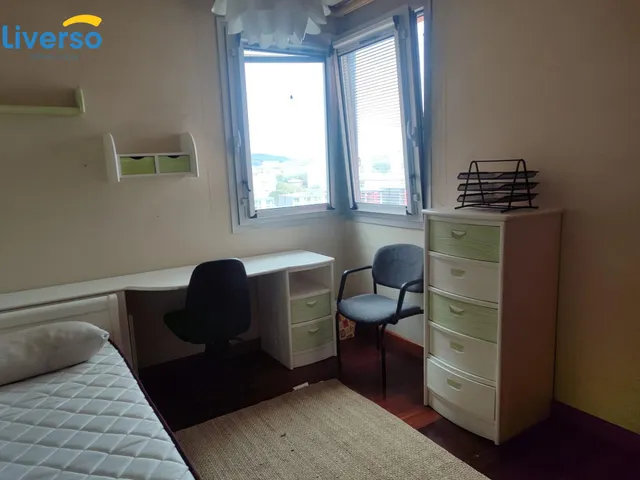Alquilamos magnífico y amplio piso por temporadas cortas, ideal para estudiantes o empresarios. 400€ cada hbtc n mas gastos. — 8