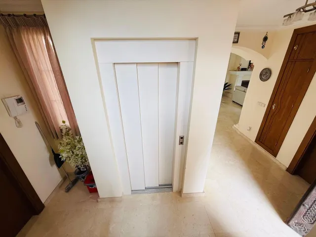 Villa de 5 dormitorios y 5 baños en Casares — 16
