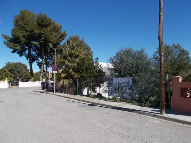 Fantástica parcela en El Vendrell - Urbanización Oasis — 8
