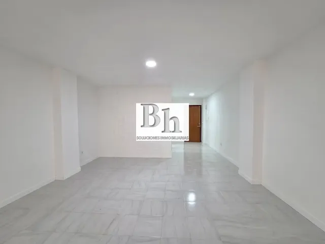 INMOBILIARIA BLANHOGAR VENDE LOCAL EN TORREMOLINOS — 7