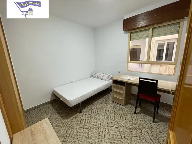 habitaciones EN PISO PARA ESTUDIANTES ZONA HOSPITAL — 19