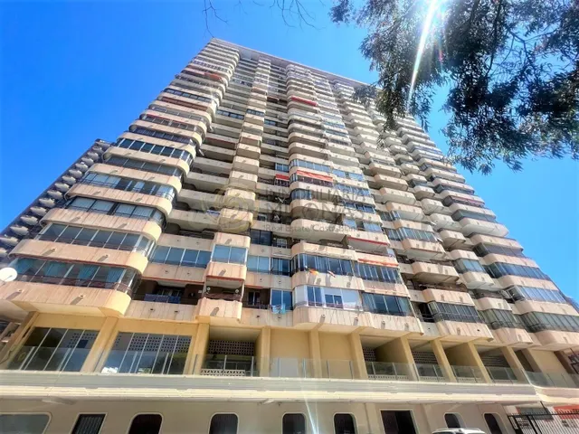 Inversión segura: garaje cerrado cerca de la playa Levante. — 2