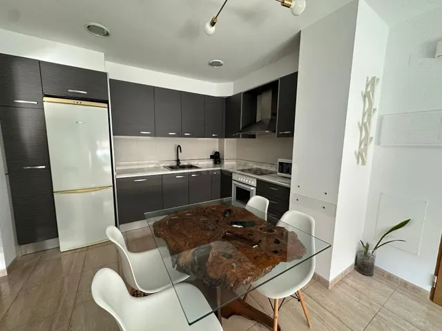 ALQUILER DE SEPTIEMBRE A JUNIO - Acogedor piso de una habita - foto 4