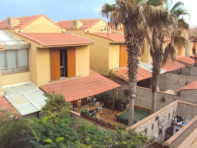 Medano vivienda 225 m2 construidos y terraza 75 m2. centrico y al lado del mar. — 7
