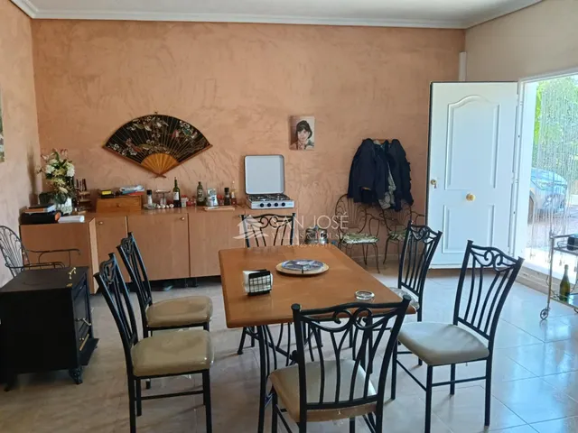 Se vende albergue con placas solares en buen estado cerca de Aspe — 25