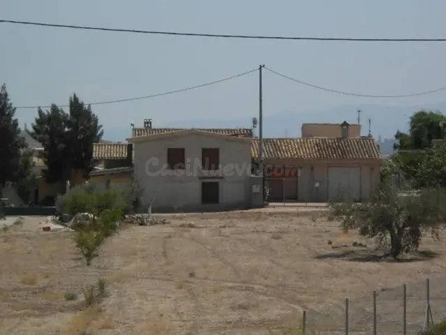 Se vende casa CESIÓN DE REMATE en C/ DIPUTACIÓN DE PARRILLA 