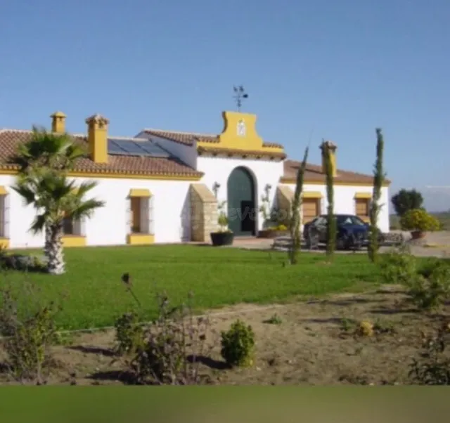 CORTIJO LAS MANOTERAS EN PUERTO DE SANTA MARIA - CADIZ - foto 2