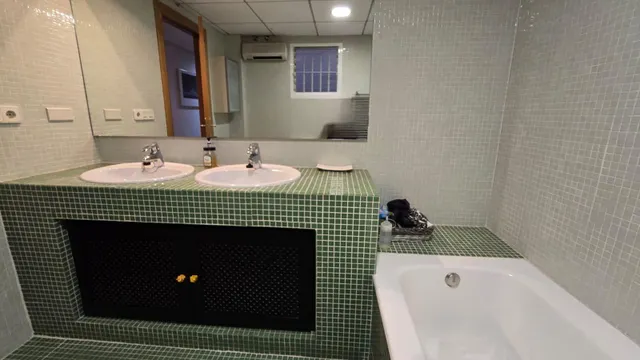 PISO DE LUJO EN ESQUINA TODO EXTERIOR CON GRAN SALON — 43