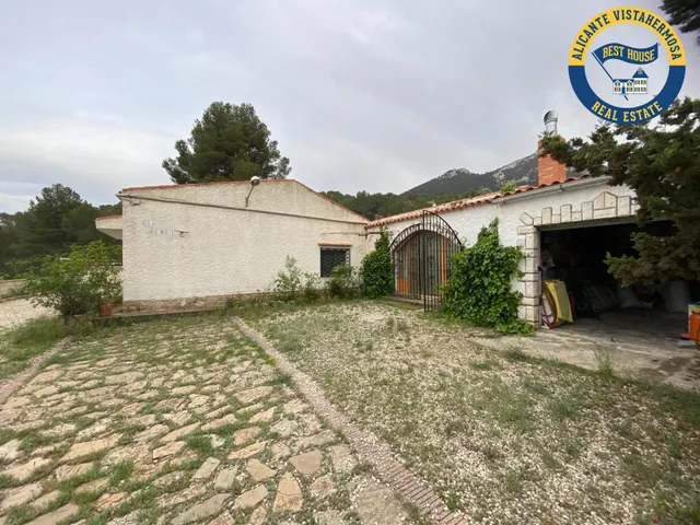 Casa con parcela en Parque Natural Maigmó — 38