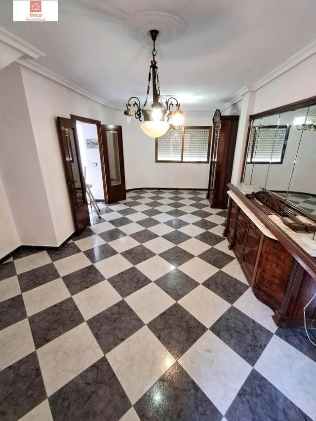 Se vende en Montijo, duplex, zona virgen de barbaño (pistas de padel), climatizado y cocina amueblada — 12