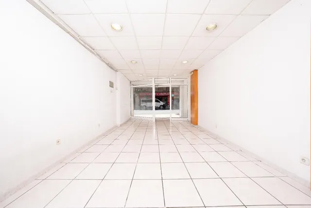 Local comercial, zona Centro - foto 4