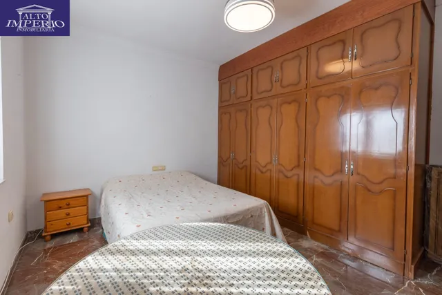 Casa en esquina en venta en Las Gabias — 49