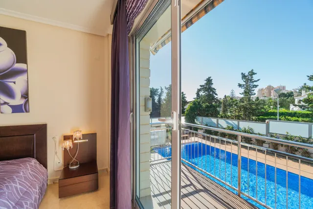Villa exclusiva de 419 m2 con piscina privada a 200 m del mar en Torre la Mata, Torrevieja — 24