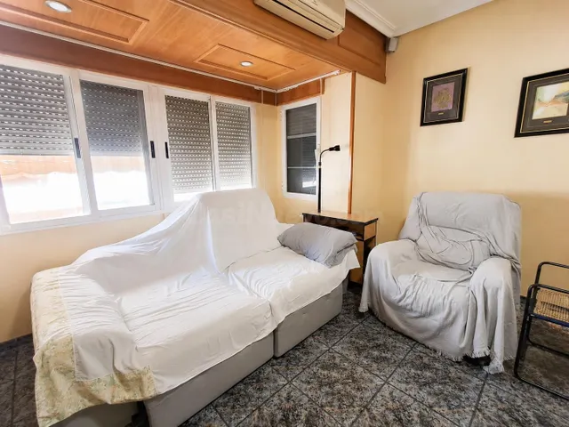 Piso de 4 habitaciones reformado y con solárium en el centro - foto 3