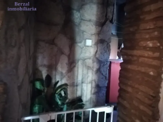 Casa magnifica, de dimensiones extraordinarias a veinte minutos andando del centro. — 20