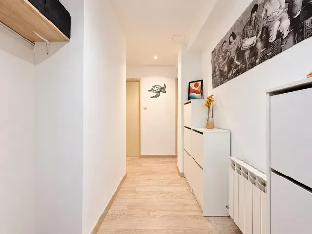 Piso de 150 m2 construidos con 5 habitaciones y parking – Tarragona — 30