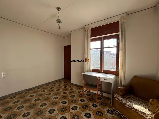 VIVIENDA EN ROTGLA Y CORBERA CON AMPLIAS POSIBILIDADES — 11