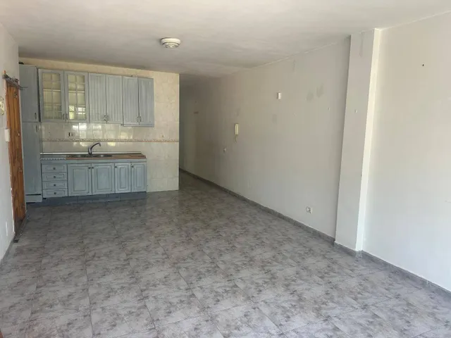 PISO EN VECINDARIO — 7