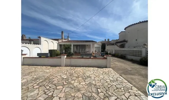 Casa de planta baja para reformar en Peni, con garaje, posib - foto 2