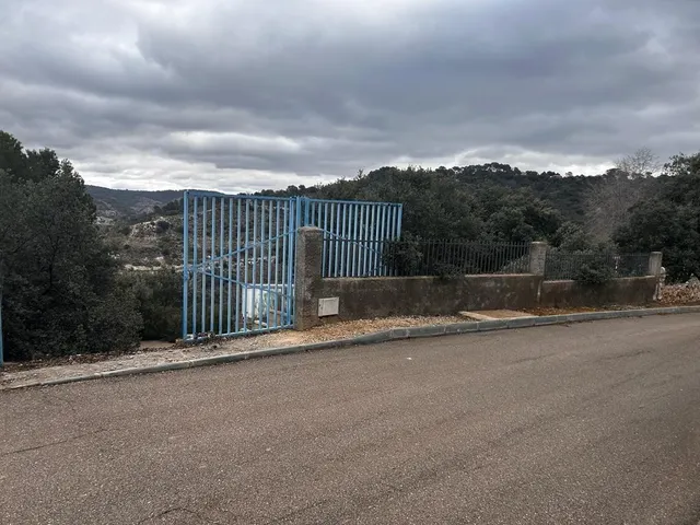 PRECIOSA PARCELA EN UNA DE LAS MEJORES ZONAS DE HONTOBA,  URBANIZACIÓN LOS MANANTIALES. — 14