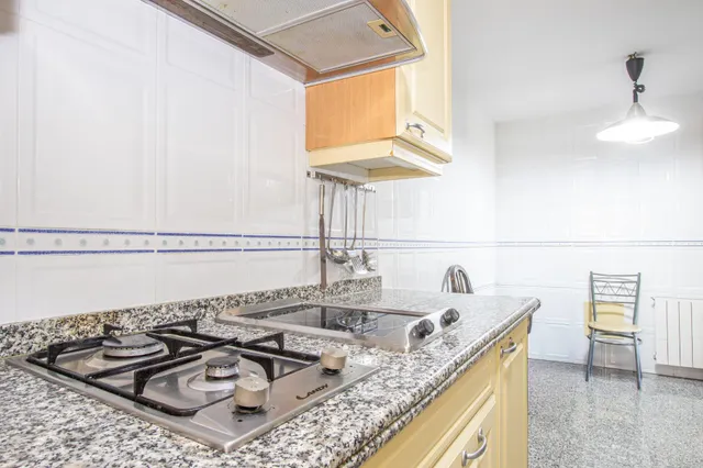 Amplio piso familiar con terraza, parking y trastero en Son Cladera — 14